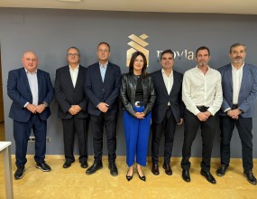 648ac122-1a44-4e7a-b166-cd433a37fc95